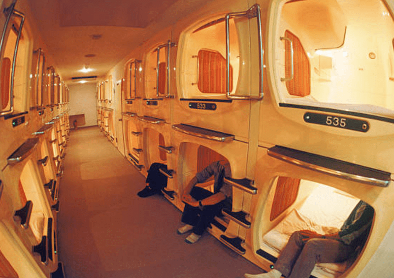 Capsule hotel 1