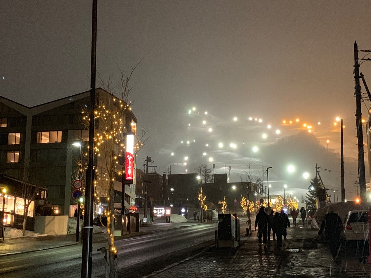 Niseko izumikyo 1ヒラフの夜