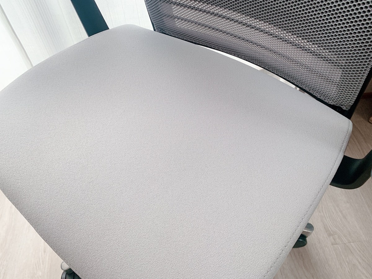 Steelcase think 17座面 min